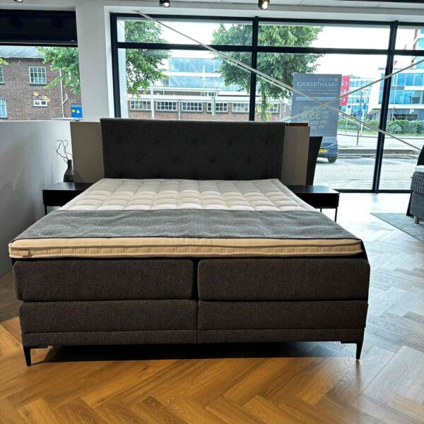 Avek Simmer boxspring
