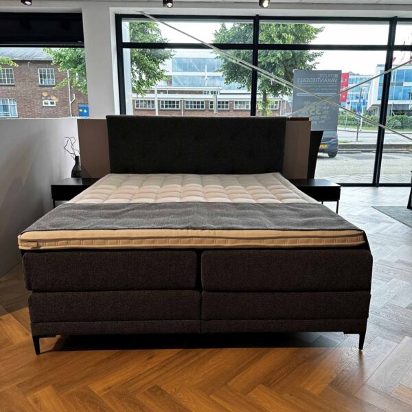 Avek Simmer boxspring
