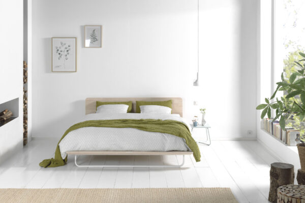 Less bed Equillie