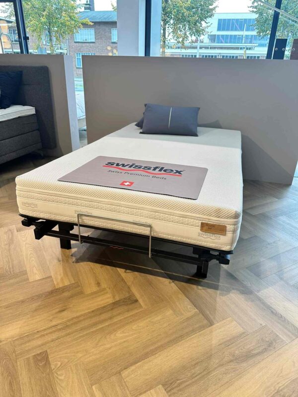 swissflex uitverkoop showroom 120x200 uni 14 versa 22