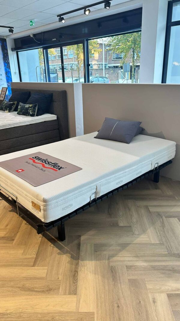swissflex uitverkoop showroom 120x200 uni 14 versa 22