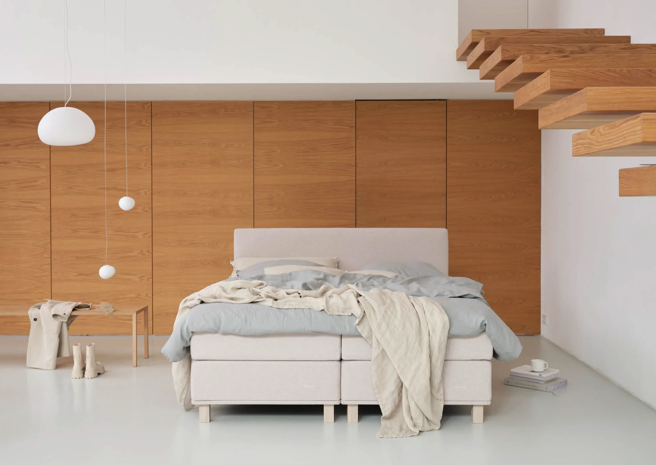 Cube boxspringset van Sand by Eastborn 1 Cube boxspringset van Sand by Eastborn