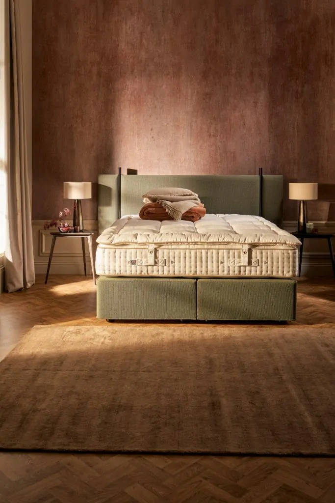 Gate Vispring boxspring 6 Opulence Vispring matras Gate hoofdbord