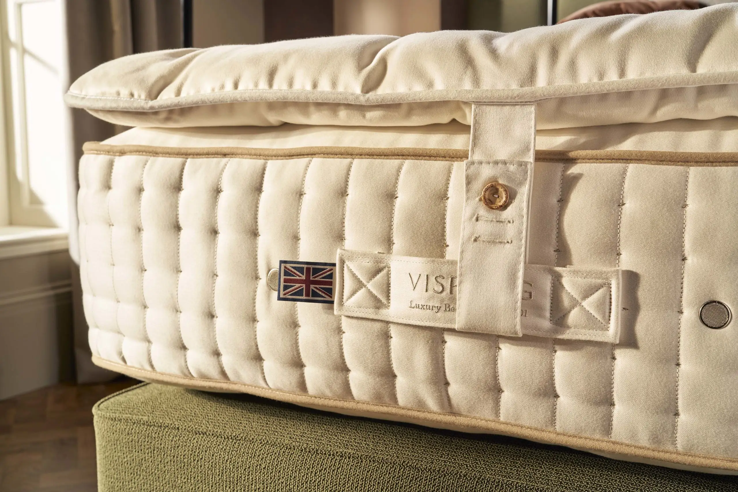 opulence topper vispring