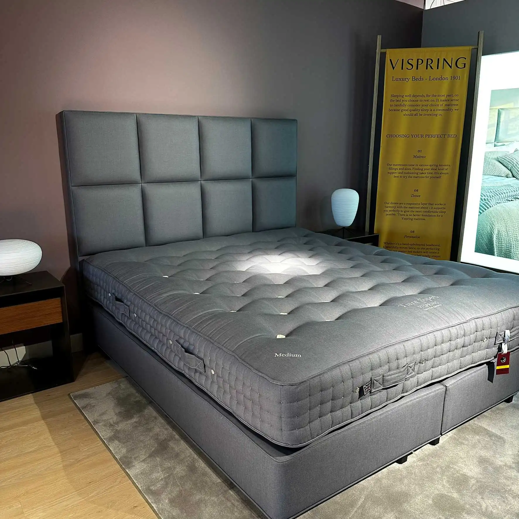 Vispring Tiara Superb incl Sovereign boxspring en Atlas hoofdbord 12 Vispring Tiara Supurb showroommodel