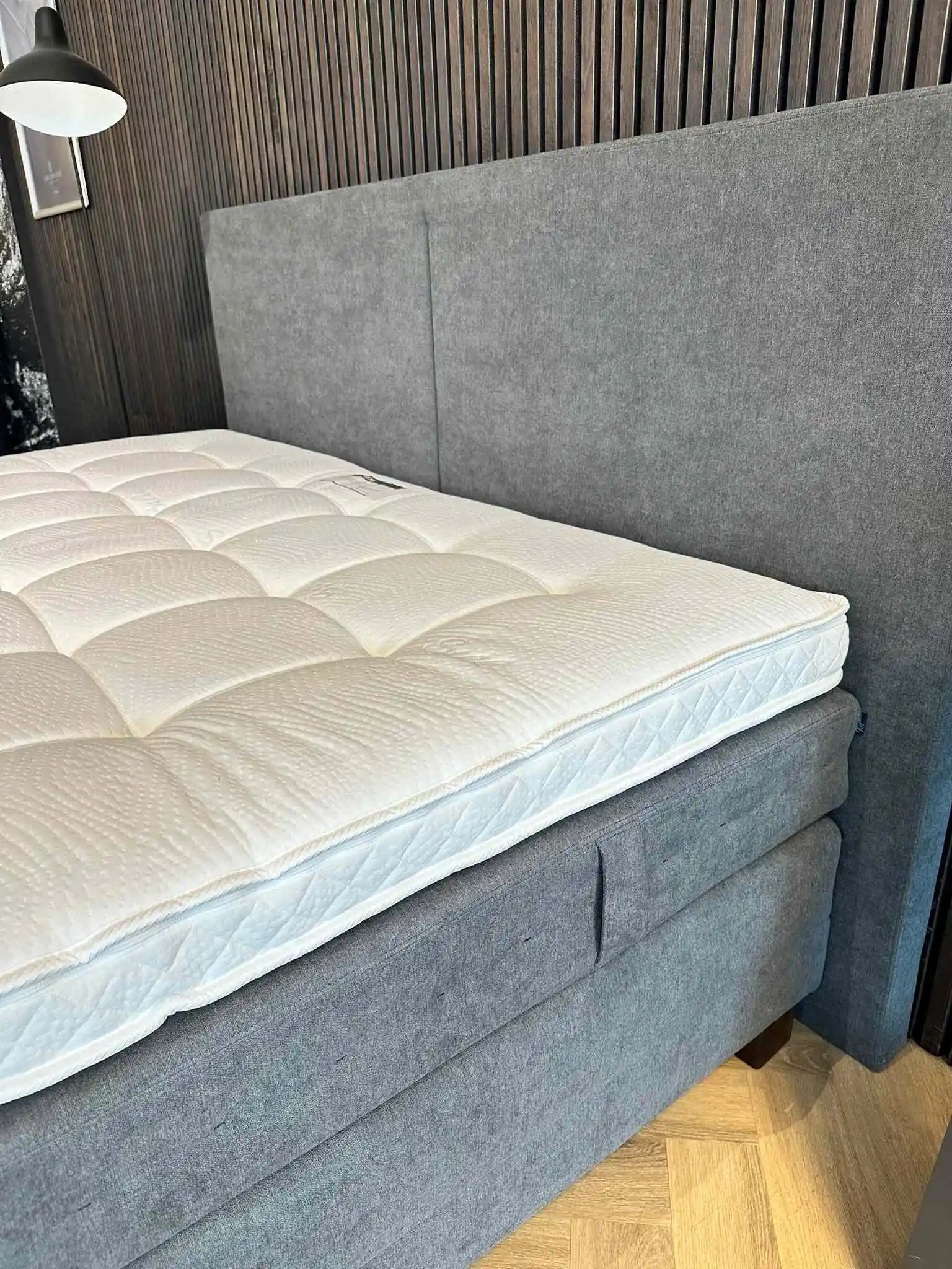 Kuperus Falun boxspringset 180x210 showroommodel 5 Kuperus Boxspring Falun 180x210