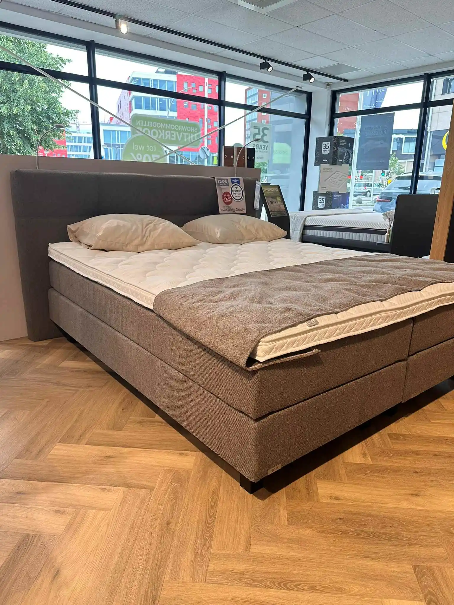 Avek ninety Showroommodel 180x210
