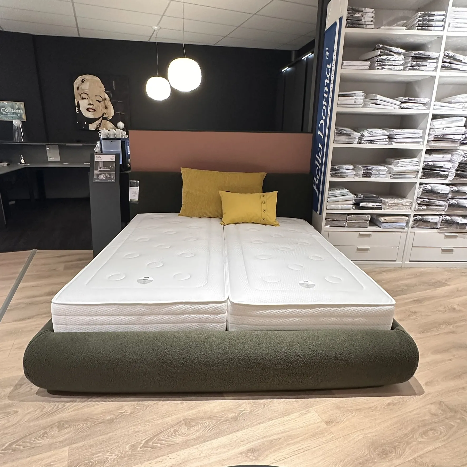 Bedkader ombouw Italy gestoffeerd